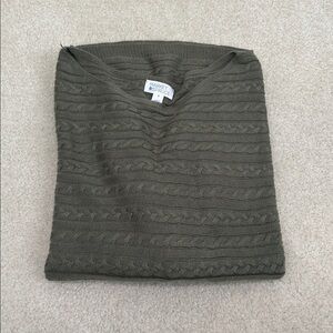 Knit pull over